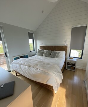 5 habitaciones, tabla de planchar con plancha, wifi y ropa de cama