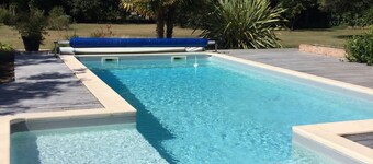 Belle maison de campagne avec piscine chauffée proche de l'océan