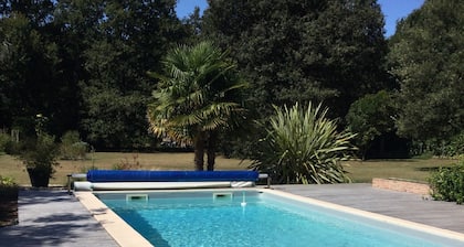 Beautiful country house with heated pool close to the ocean