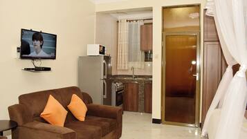 Studio | Bahagian dalam