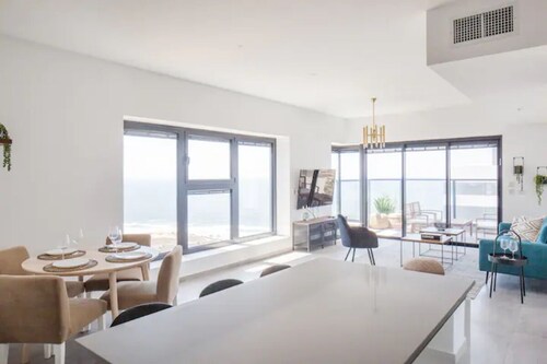 O&O Group-Magical 4BR Panoramic Sea View