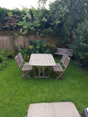 Outdoor dining - The heart of the Brecon Beacons (Brecon)