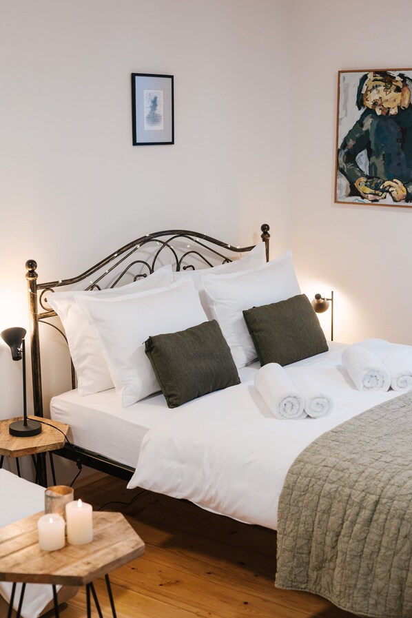 1 bedroom, in-room safe, free WiFi, bed sheets