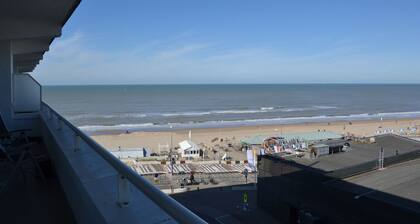 Beach Apartment - Beautiful Beach & Village View