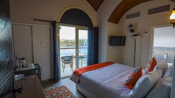 Chambre Simple Deluxe | Minibar, lits pliants/supplémentaires, draps fournis