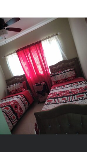 2 Schlafzimmer, Bügeleisen/Bügelbrett, Internetzugang