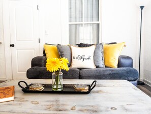 Smart TV, chimenea y videojuegos 