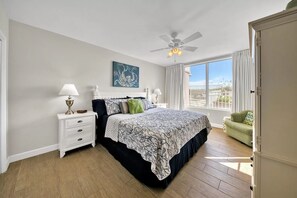 3 bedrooms, iron/ironing board, travel crib, free WiFi