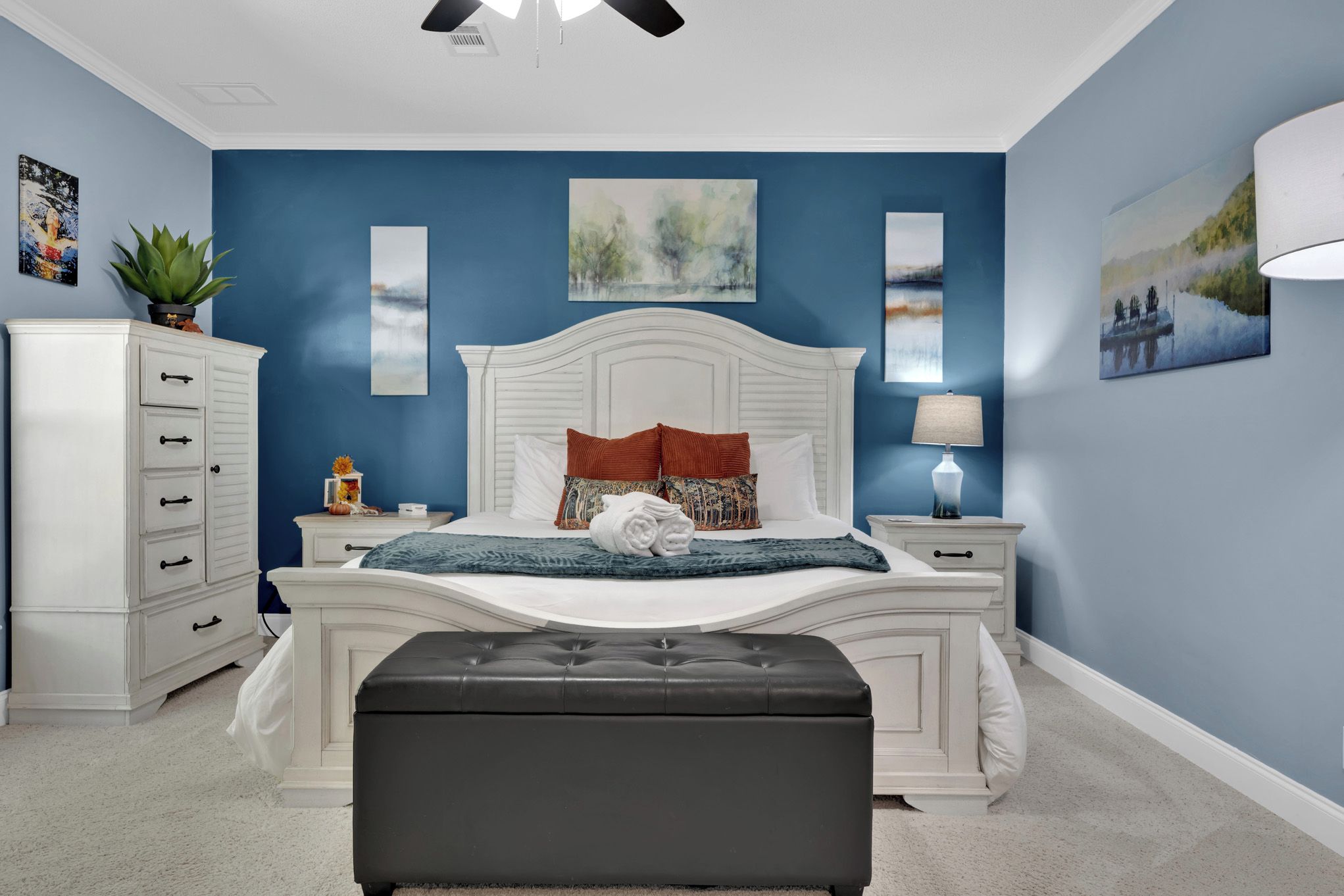 Airy and spacious Master Bedroom with king size bed and Roku TV