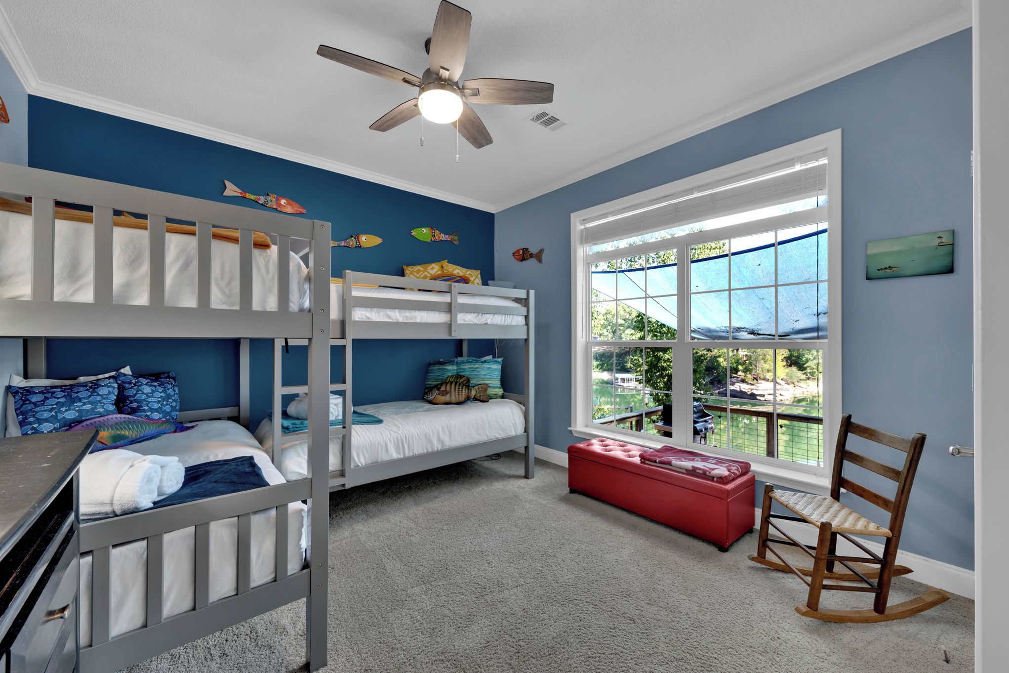 Colorful and fun Bunkroom. Sleeps 4 comfortably. 