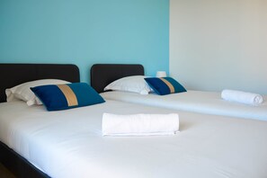 2 bedrooms, iron/ironing board, free WiFi, bed sheets - Hysope standing 100m du lac (Annecy)