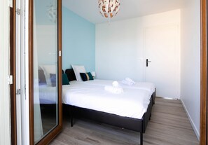 2 chambres, fer et planche à repasser, accès au Wi-Fi (inclus)