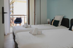 2 dormitorios, tabla de planchar con plancha, wifi gratis y ropa de cama