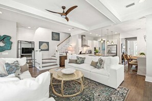 Smart TV, fireplace, books - PRIVATE POOL, LSV, BIKES! NatureWalk STUNNER! (Santa Rosa Beach)