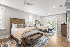 4 عدّة غرف نوم ومكواة/لوح كي وواي فاي مجانًا وملاءات أسرّة