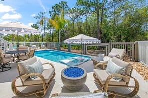 A heated pool - PRIVATE POOL, LSV, BIKES! NatureWalk STUNNER! (Santa Rosa Beach)