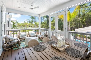 تناول الطعام بالخارج