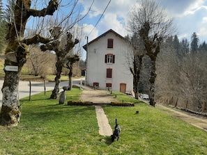 Enceinte de lâhĂ©bergement