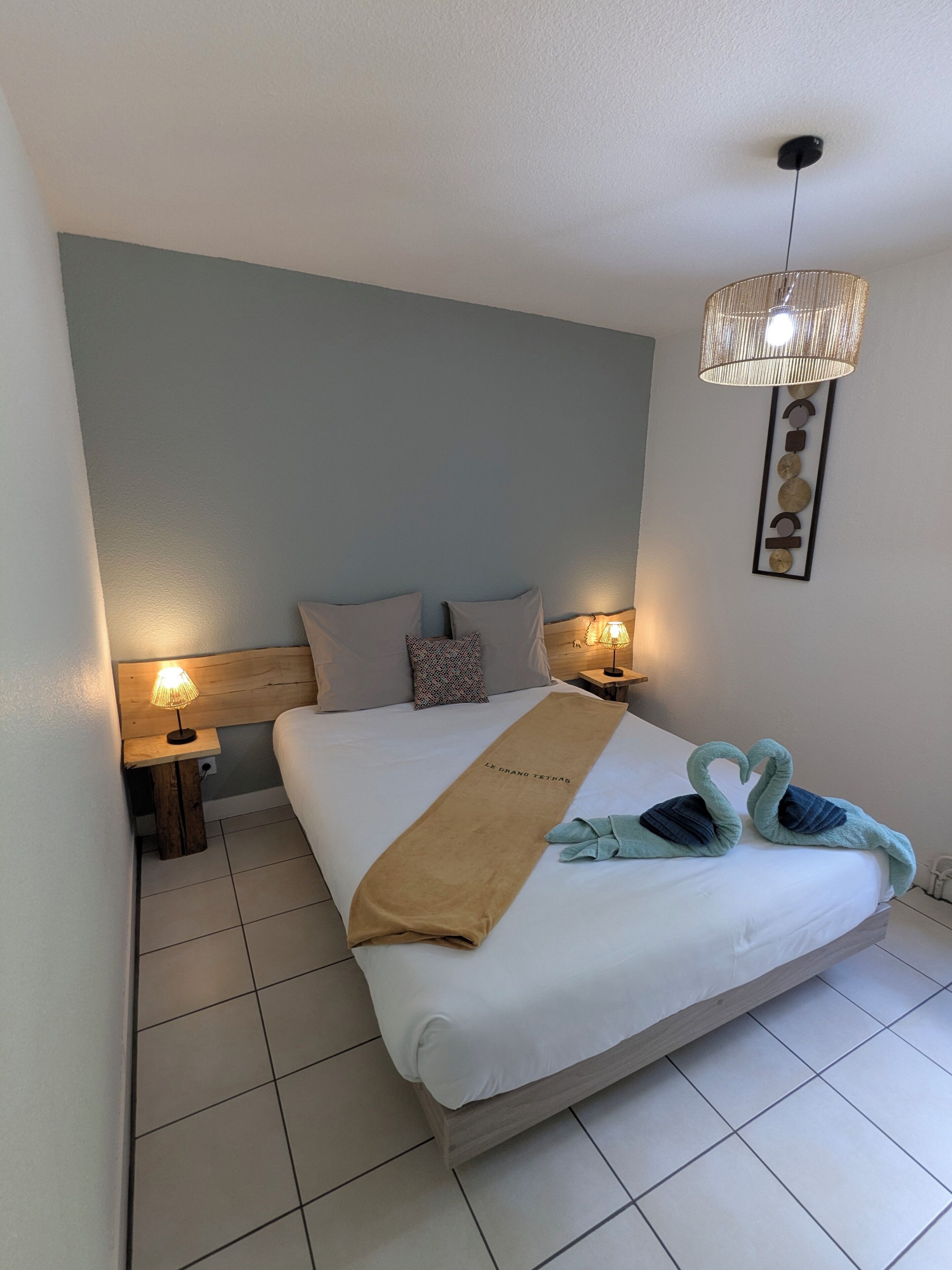 3 bedrooms, WiFi, bed sheets