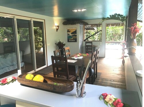 Best value for money in Moorea, very quiet with private pool.