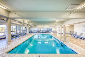 Piscine intérieure