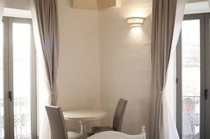 Dining - The Windows on Porta Carrese - Room 7 (Matino)