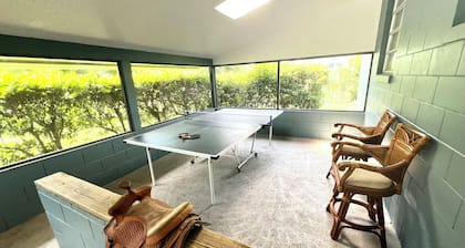 Spacious "The Lodge" 3 bed 2 bath w/Pool and plenty of Boat or RV parking!!