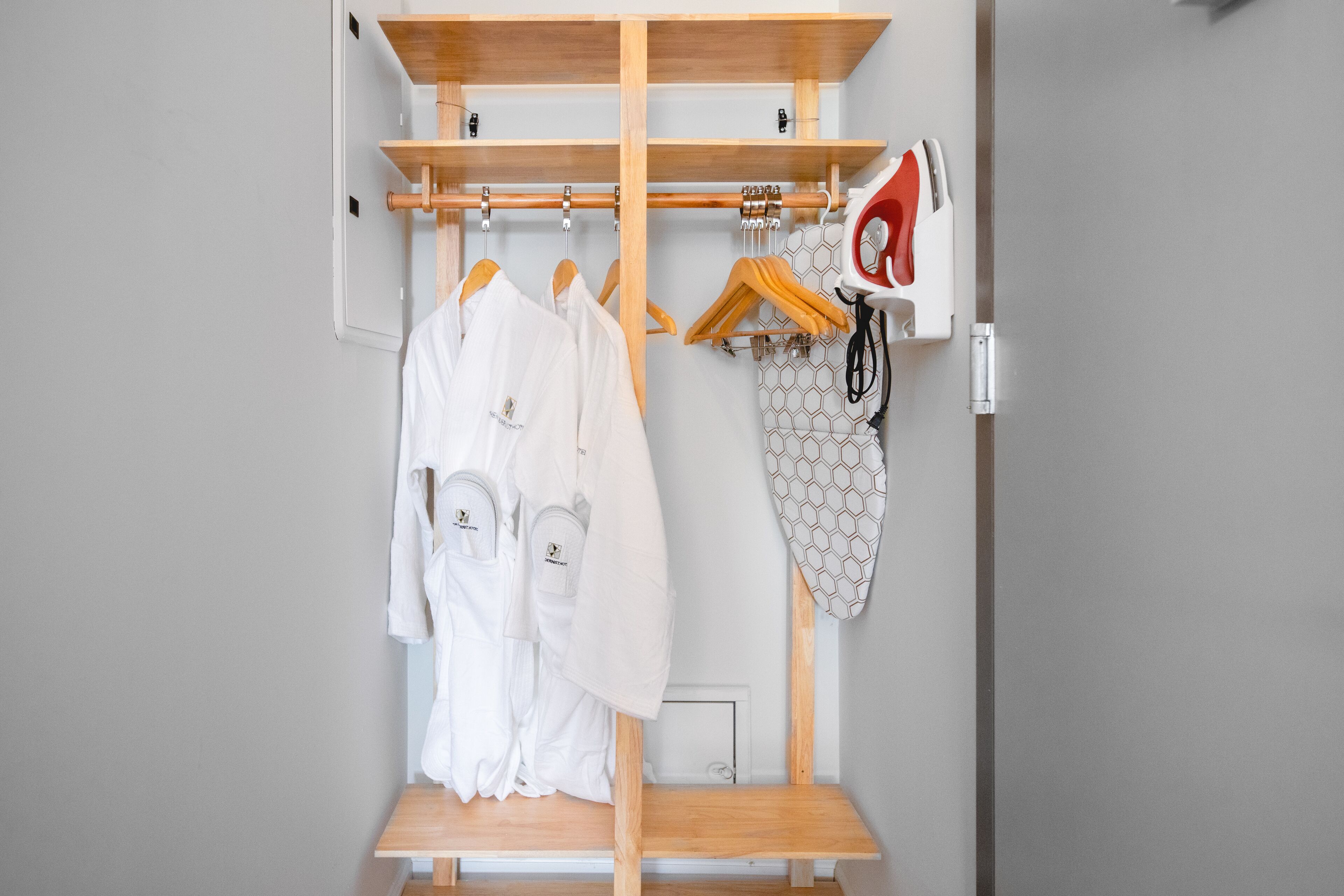 1 bedroom, in-room safe, iron/ironing board, free wifi