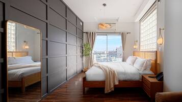 1 bedroom, in-room safe, iron/ironing board, free WiFi