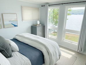4 bedrooms, iron/ironing board, travel cot, free WiFi
