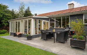 Outdoor dining - Lovely home in Juelsminde with kitchen (Juelsminde)