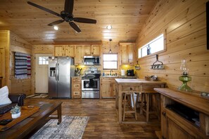 Fridge, microwave, stovetop, dishwasher