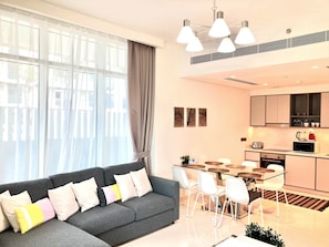 Apartment (2 Bedrooms) | Living room