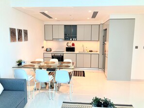 Apartment (2 Bedrooms) | Living area