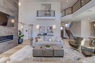 New | Family Reunions | Corporate Retreats | Private Pool | Sleeps 23