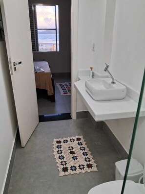 Douche, papier toilette