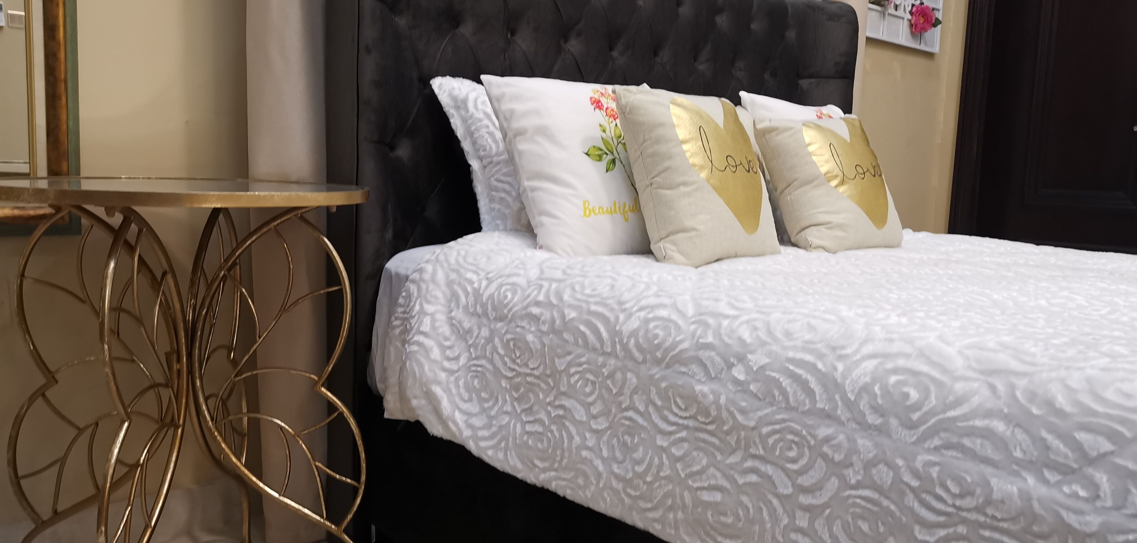 6 bedrooms, free WiFi, bed sheets