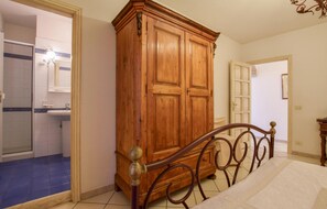 3 chambres, fer et planche à repasser, lit parapluie, Wi-Fi gratuit