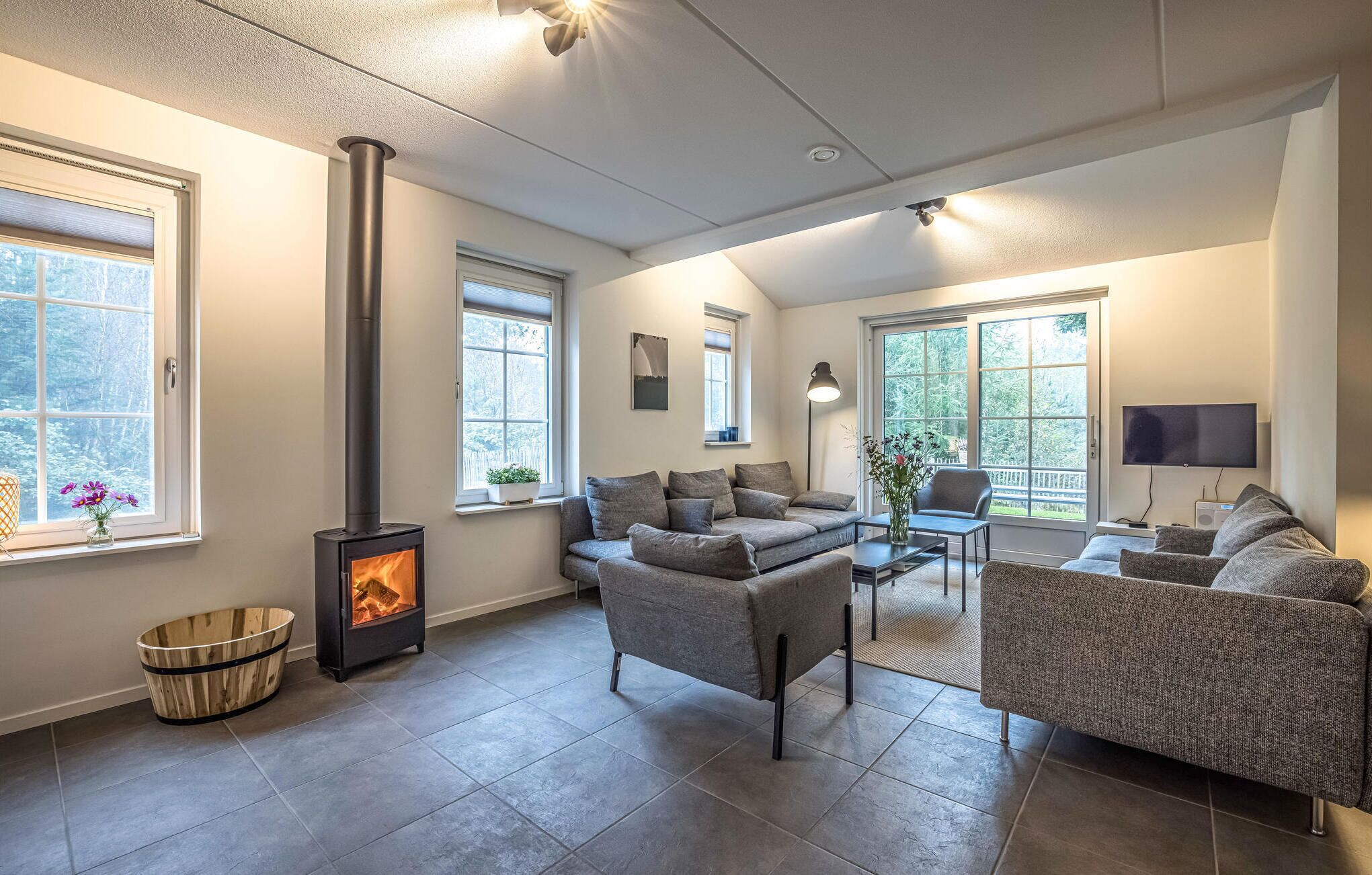 TV connectée, cheminée