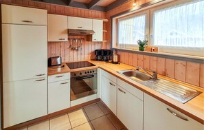 Kühlschrank, Herdplatte, Geschirrspüler