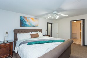 4 quartos, cofres nos quartos, escrivaninha, Wi-Fi