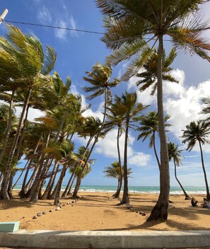 Beach nearby, sun-loungers, beach towels - Beach Villa  (Luquillo)