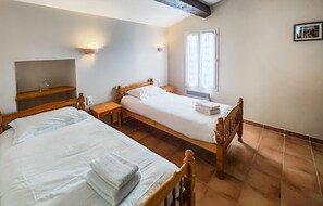 4 chambres, Wi-Fi gratuit, draps fournis