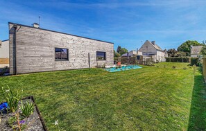 Property grounds - Beautiful home in Moëlan-sur-mer (Moëlan-sur-mer)