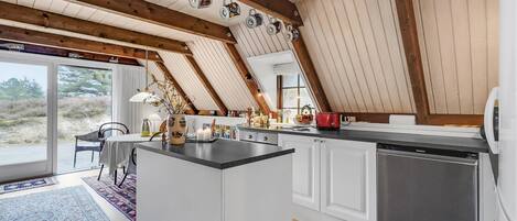 Kühlschrank, Herdplatte, Geschirrspüler