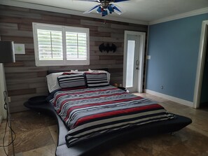 4 bedrooms, travel cot, free WiFi, wheelchair access
