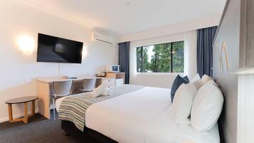 Standard Room | Tallelokero huoneessa, pimennysverhot, silitysrauta/-lauta