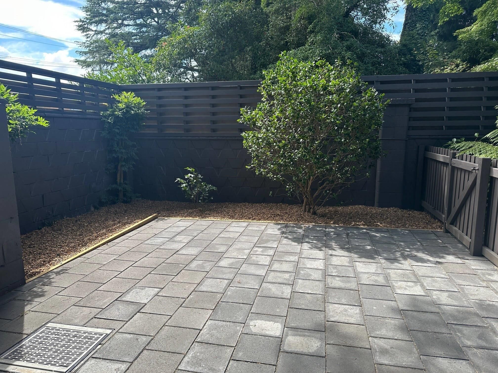 Courtyard Room | Courtyard view