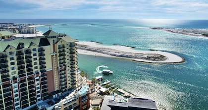Spectacular-EmeraldGrande-3BR-Gulf View -Crab Island-Pools-Gym