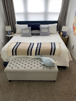 3 habitaciones, tabla de planchar con plancha, wifi y ropa de cama